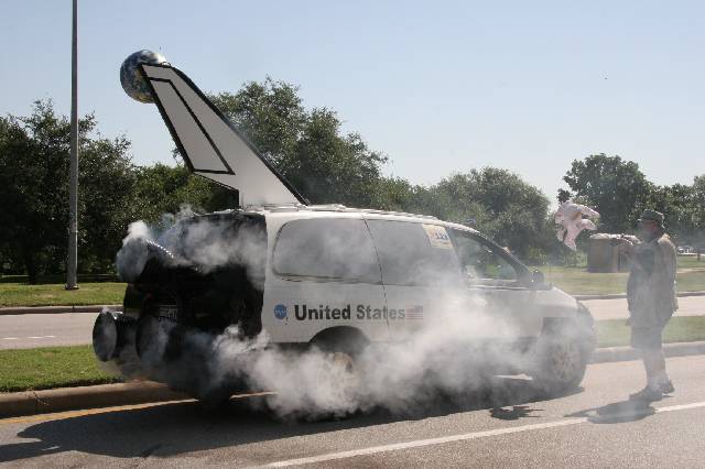 2006_ArtCar_3_Parade 028 